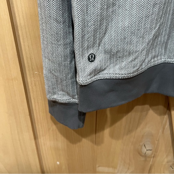 Lululemon PrePost Jacket Size Large  Heathered Herringbone Gray - Picture 7 of 14